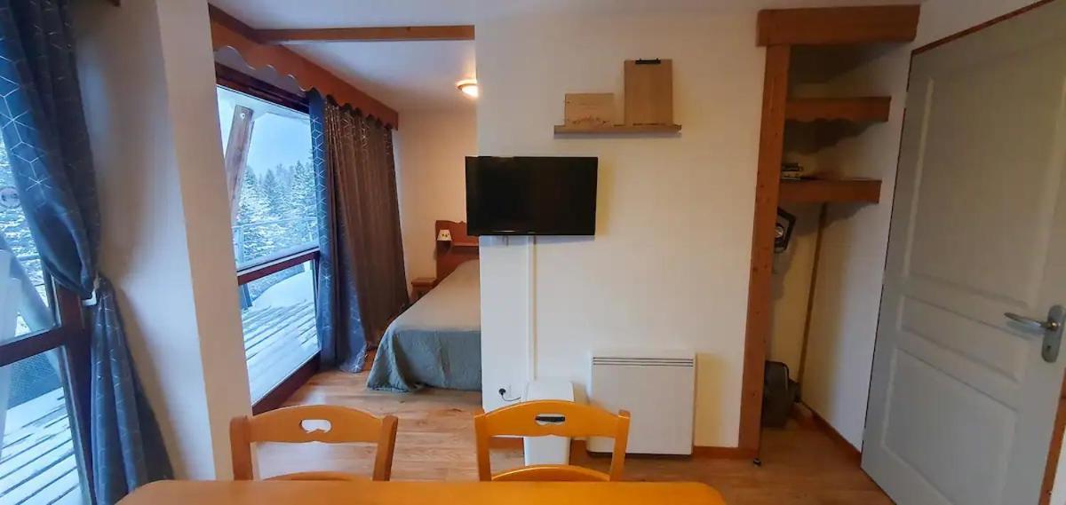 Appartement 3 Etoiles Au Pied Des Pistes Avec Balcon Ete 尚鲁斯 外观 照片